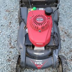 Honda Lawn Mower EXCELLENT Condition Hrx217 