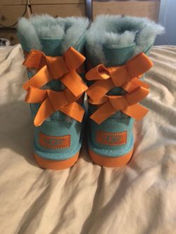 New Bailey Bow Uggs Toddler 7c