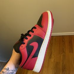 Jordan 1 Low Size 4 