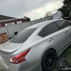Nissan Altima 