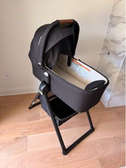 Nuna bassinet