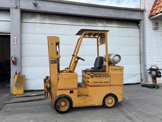 5,500 Pound, 14.5 Foot Reach Warehouse Forklift