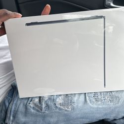 Apple Mac Book Sealed 