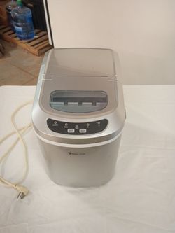 Magic Chef Portable Countertop Ice Maker