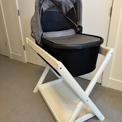 Uppa Baby Bassinet With Stand