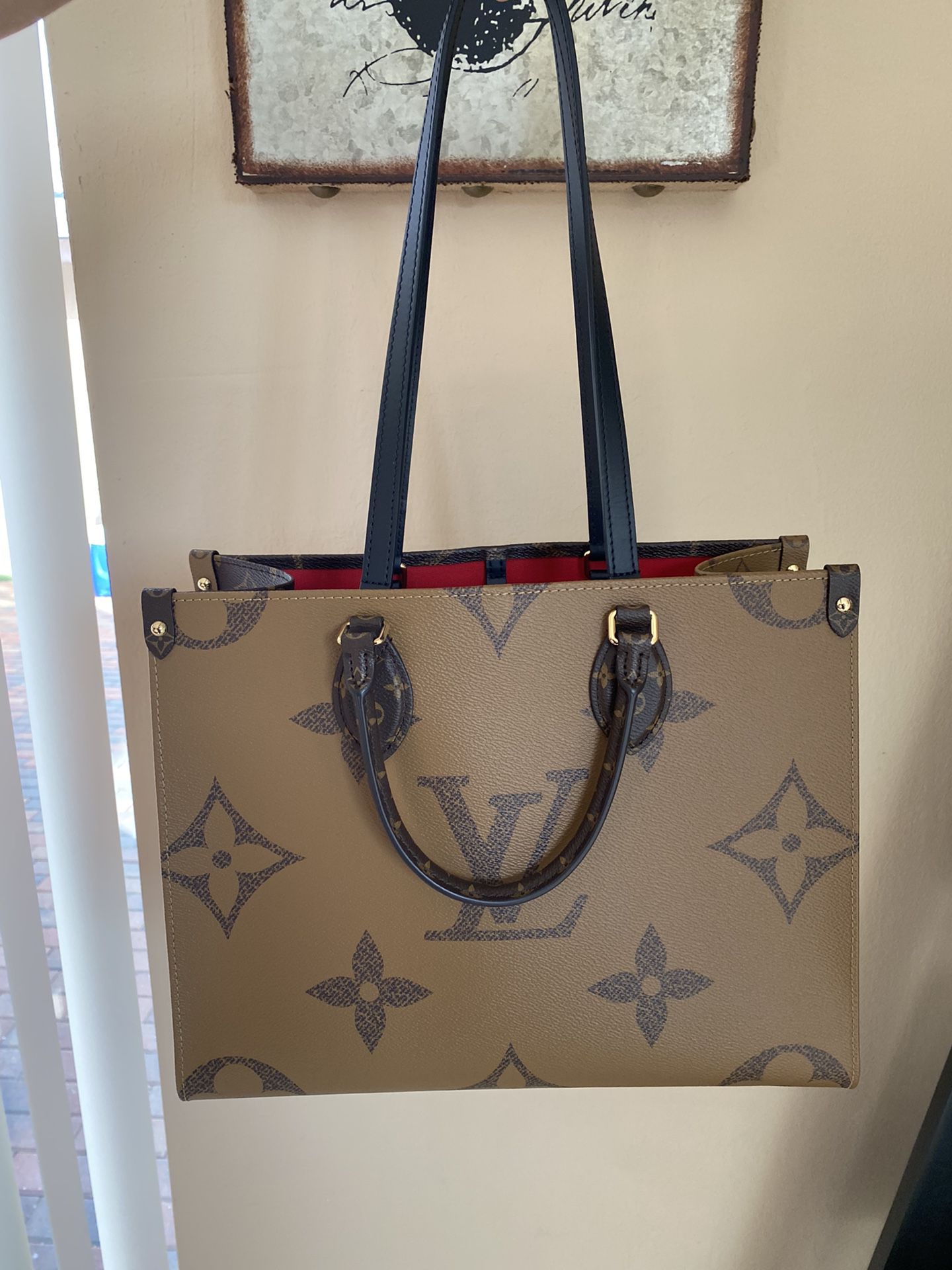 ONTHEGO MM Beige / Pink / Yellow LOUIS VUITTON *Authenticity Guaranteed*  for Sale in Miami, FL - OfferUp