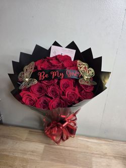 Red Roses Bouquet