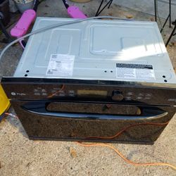 Ge Electric Microwave Oven Wall. 
