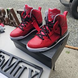 Red Jordan Flight 45 High Size 11
