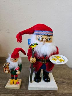 Santa Nutcracker World Market 2017