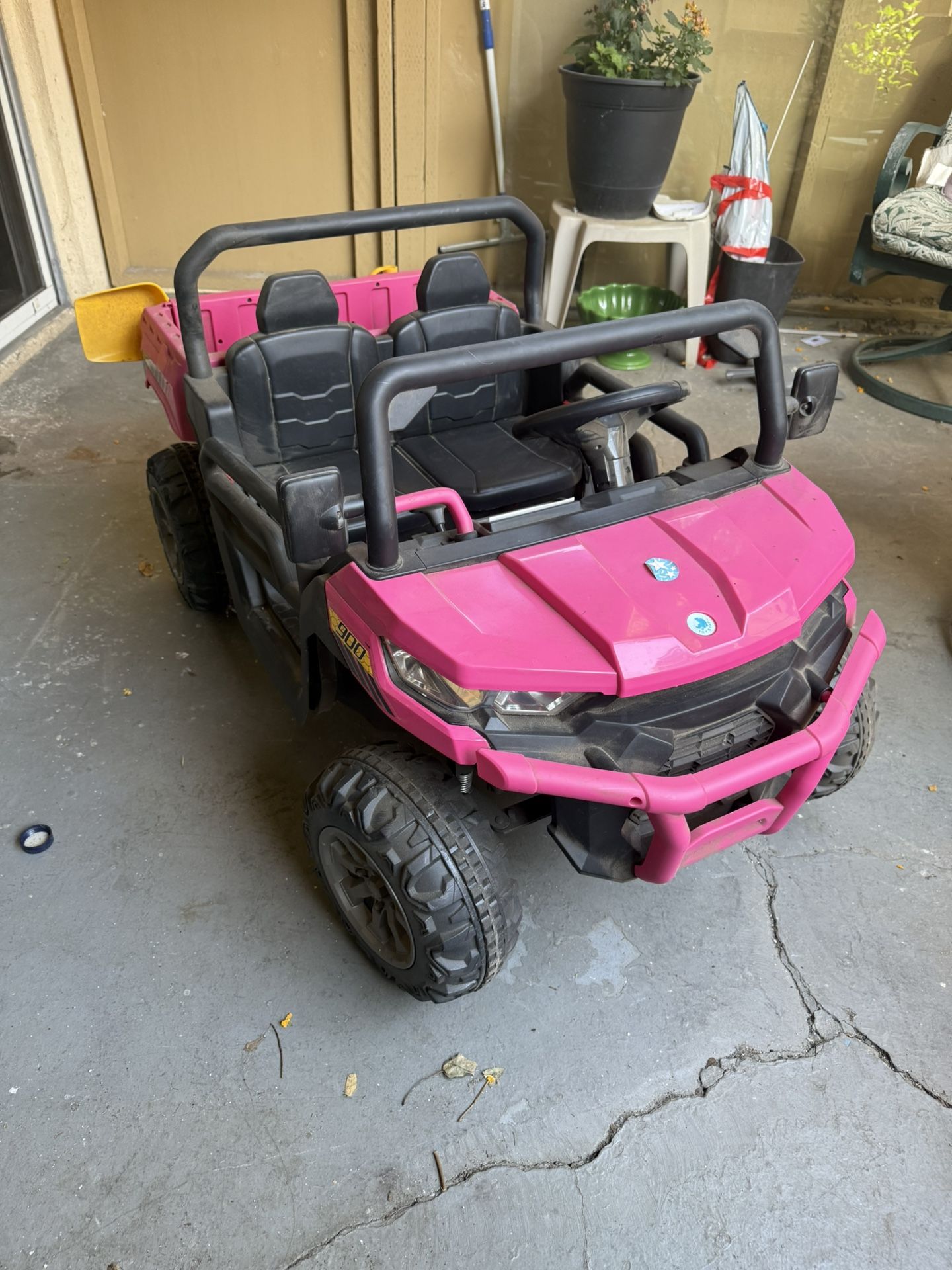 Kids 4x4 Dump Truck. Electric