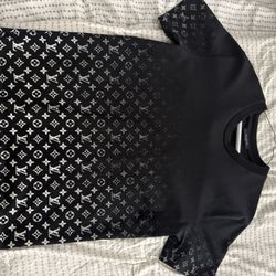 MENS LOUIS VUITTON SHIRT