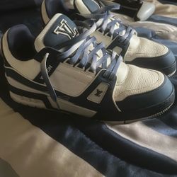 Louis Vuitton Size 71/2