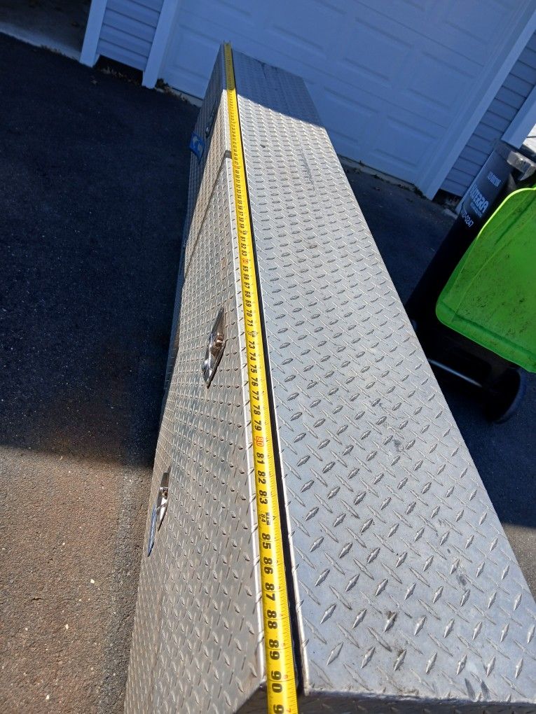 Tools Boxes Side Pick Up