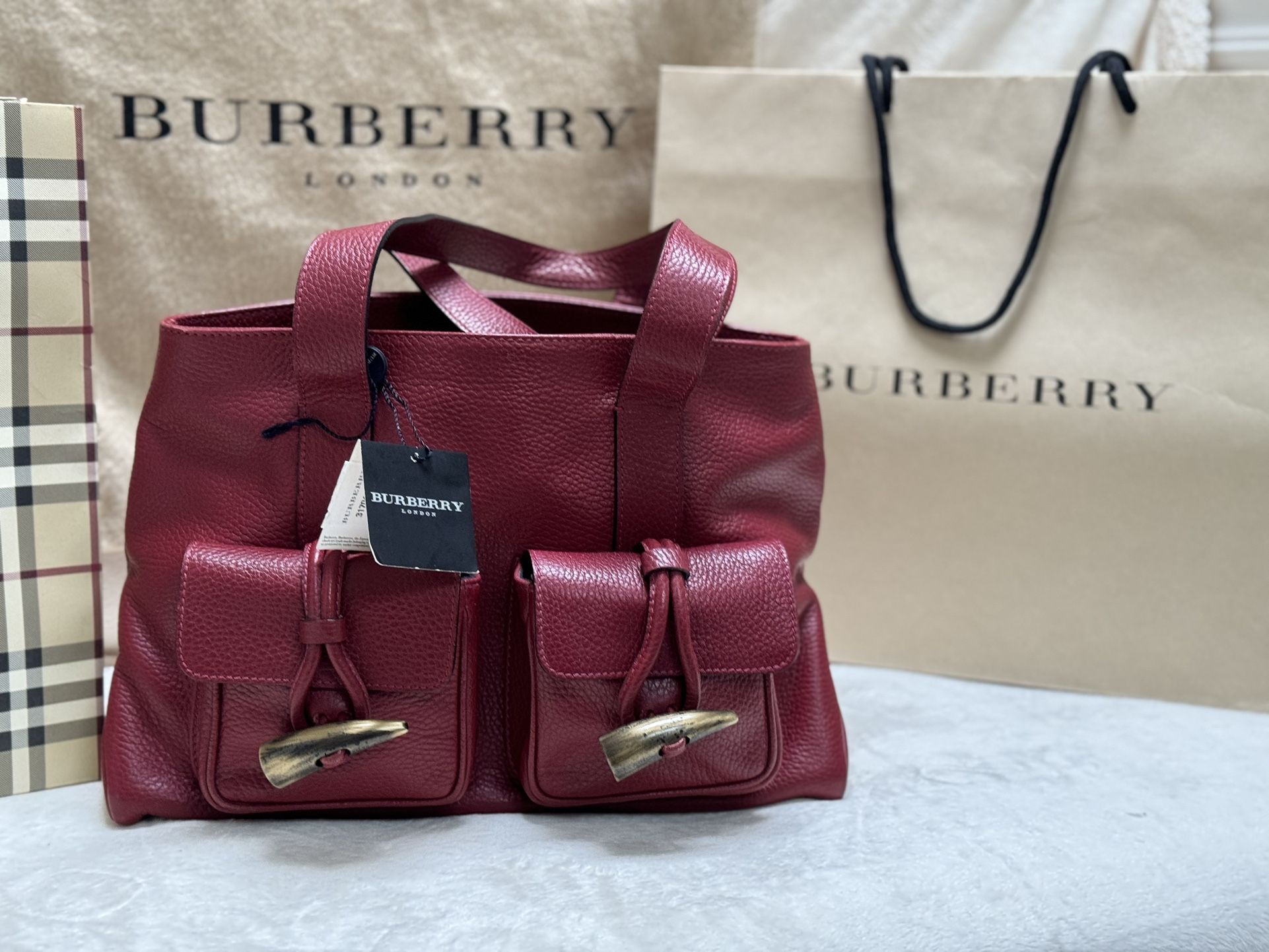 BURBERRY Leather bag