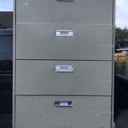 4 Drawer Lateral Cabinet 