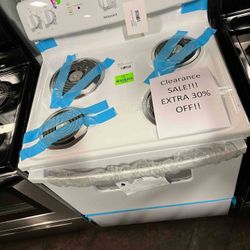 HOTPOINT RBS330DRWW 30-in 4 Elements 5-cu ft Electric Range DW