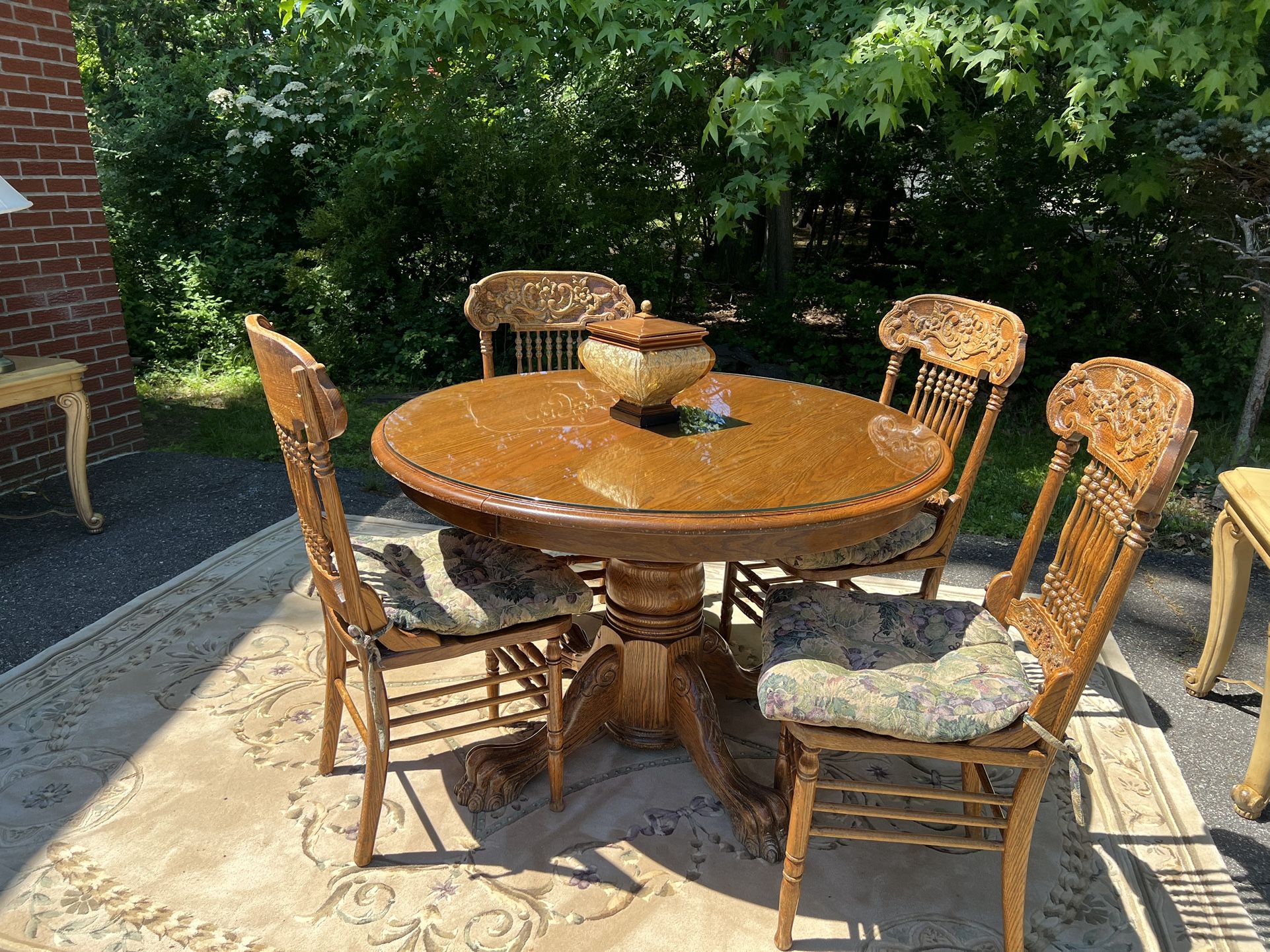 Kitchen Table and Chairs