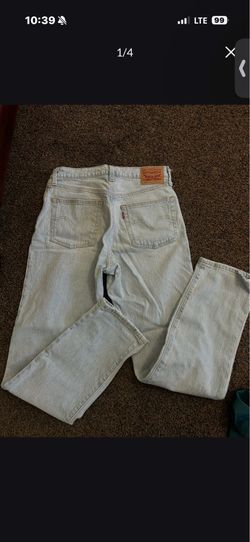 Levi jeans