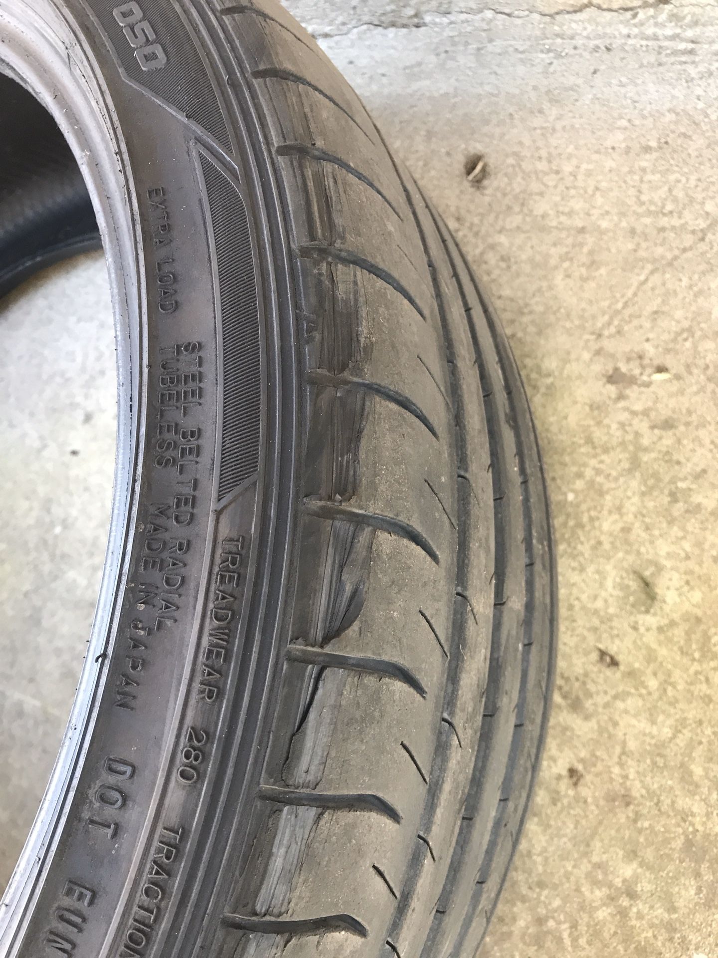 Dunlop 235/40/19