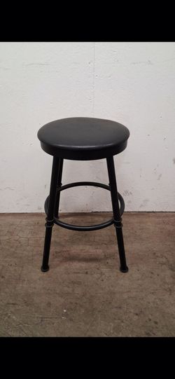 Moving Sale Bar stool like new pickup 2-8:30 pm rainbow/charleston cash only read description