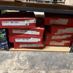 New Mercedes And BMW Brake Rotors And Pads - Hundreds Of Them 