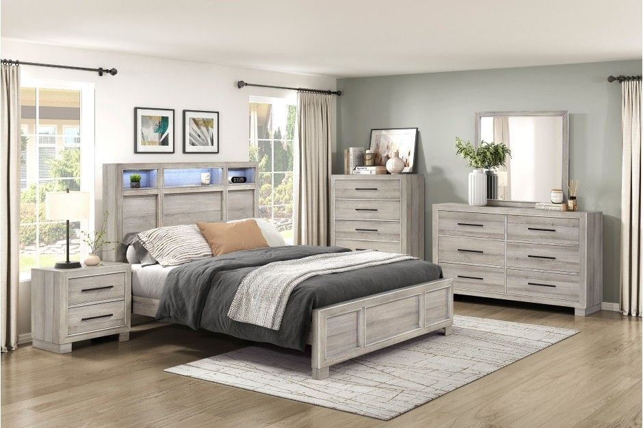 Queen 4 PC Bedroom Set With Bluetooth Speakers And L.e.d WITH STORAGE