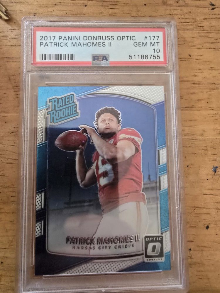 Patrick Mahomes Rookie Card PSA 10