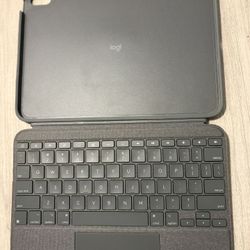 iPad  Case (7th, 8th, 9th) - Backlit, Bluetooth  keyboard