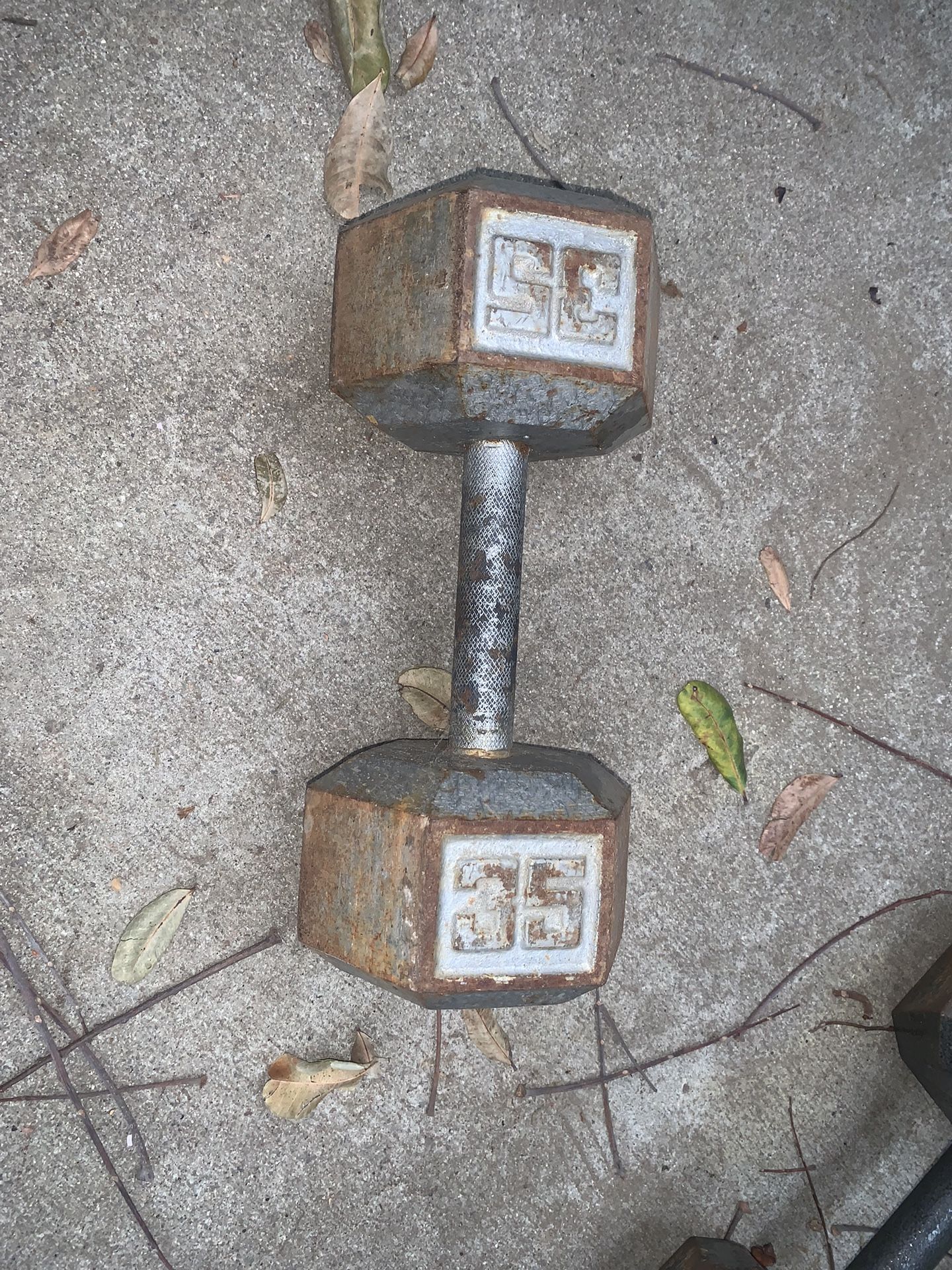 Dumbbell 
