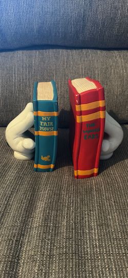 Vintage Disney Mickey Mouse hands ceramic bookends￼
