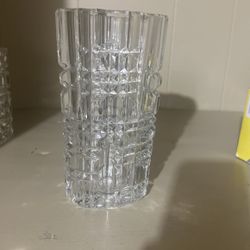 8 “ Geometric Cut Crystal Vase 