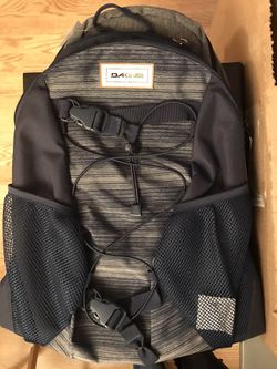 Dakine- Wonder 15L Backpack with waist strap (Blue)