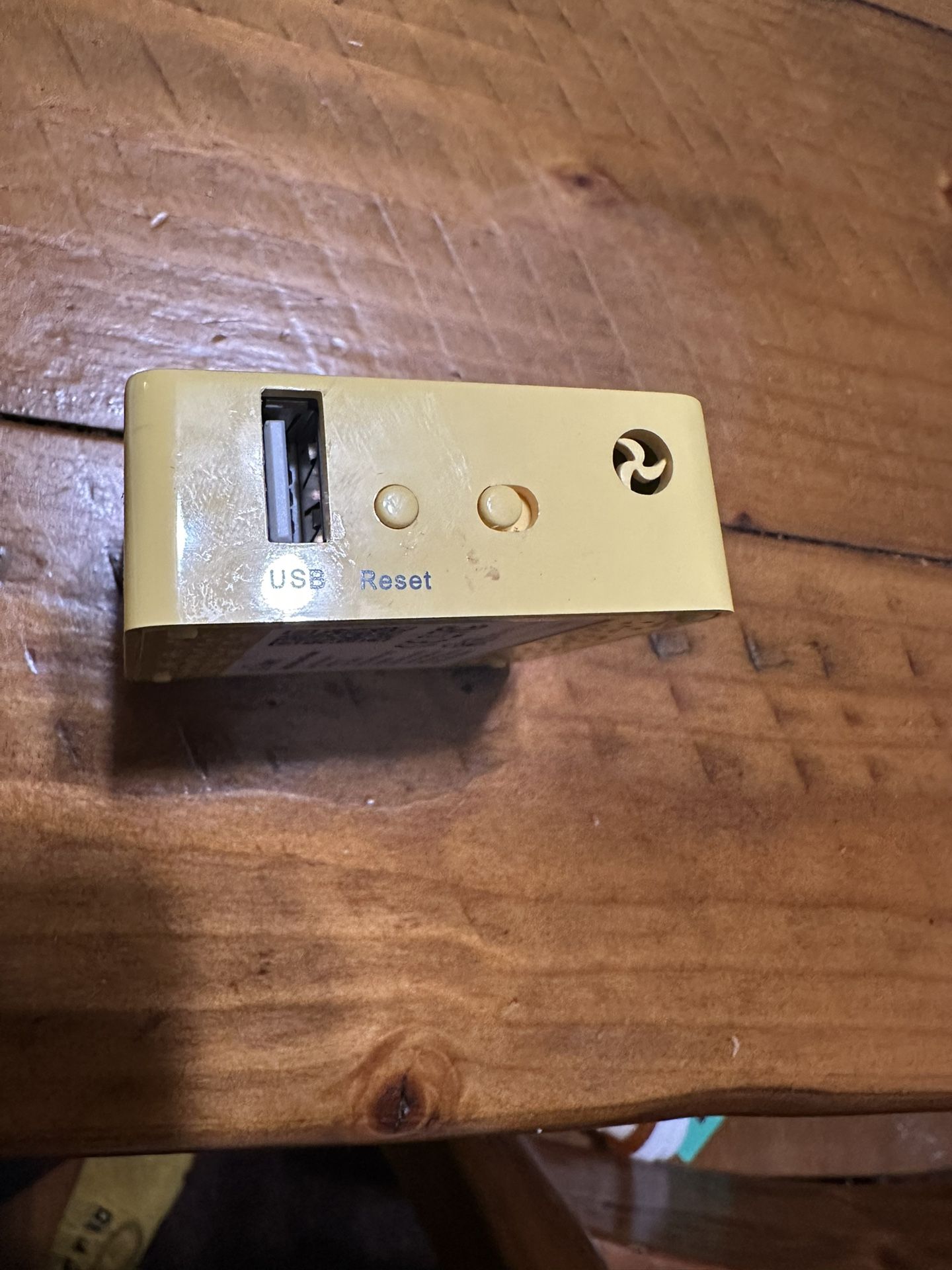 Motel Wi-Fi Travel Router