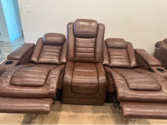Per rec sofa with adj headrest