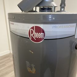 Rheem Water Heater! Gas! $350 OBO
