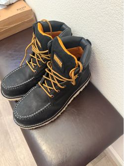 Steel toe Dewalt boots