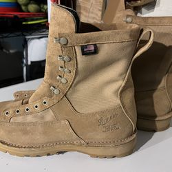 Winter Combat Boots