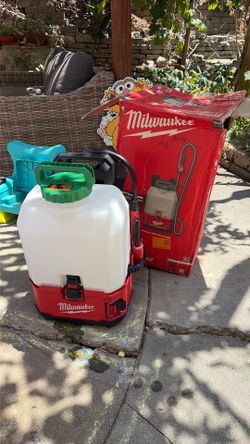 Milwaukee switch tank back pack sprayer 2820-20PS