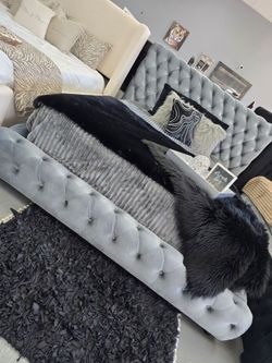 ✨️ King, Cal King, Queen Bed Frame ✨️ Furniture Sectionals, Bedrooms, Dining Avail