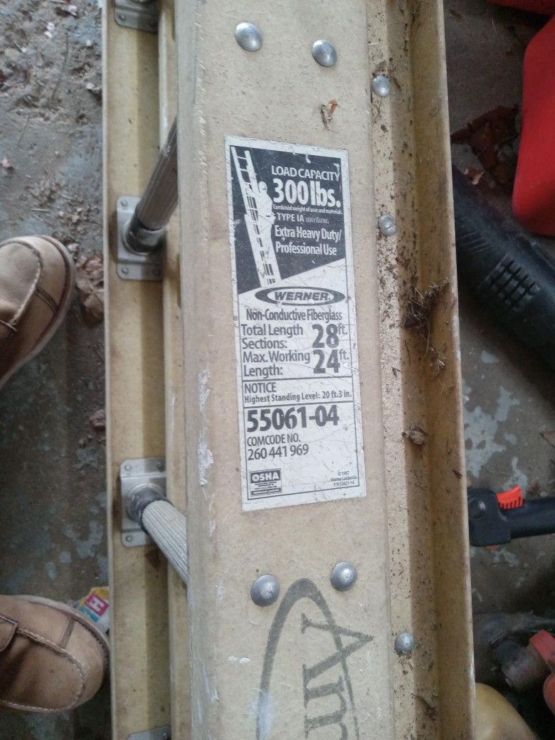 28 Foot Ladder
