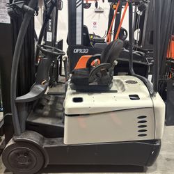 3 Wheel 2018 Crown Forklift