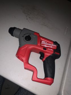 Milwaukee fuel 5/8 plus rotary hammer 12 volt