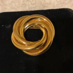 Goldtone Solid Round Twisted Brooch 