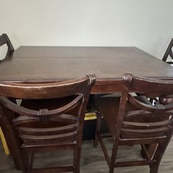 Dining room table 