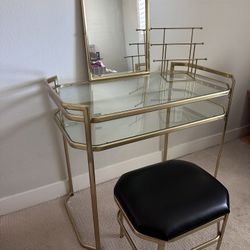 Vanity Set With Chair