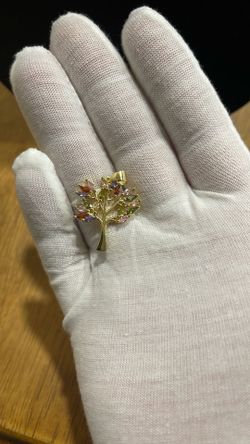 Tree pendant