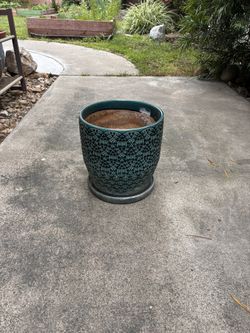 Clay Pot 