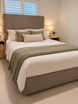 Full size bed