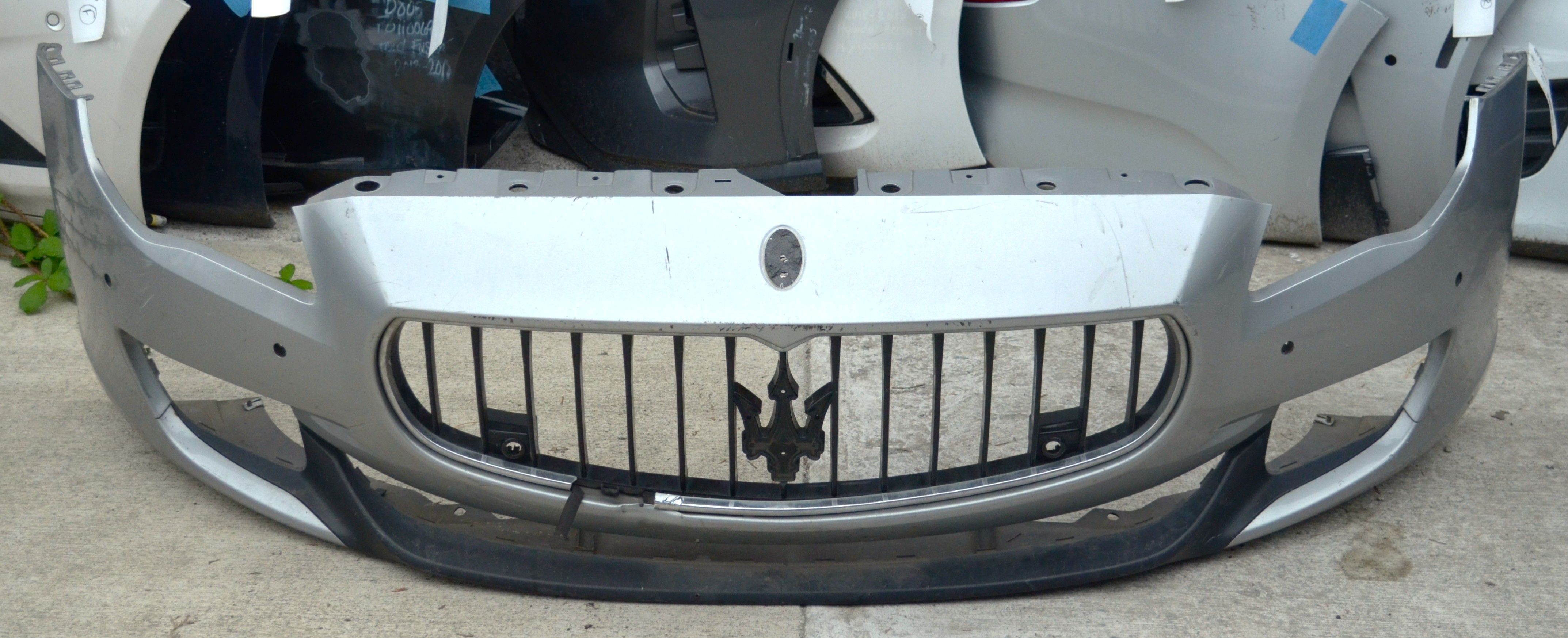 USED REF#B989 || 2014-2017 MASERATI QUATTROPORTE || FRONT BUMPER ASSEMBLY